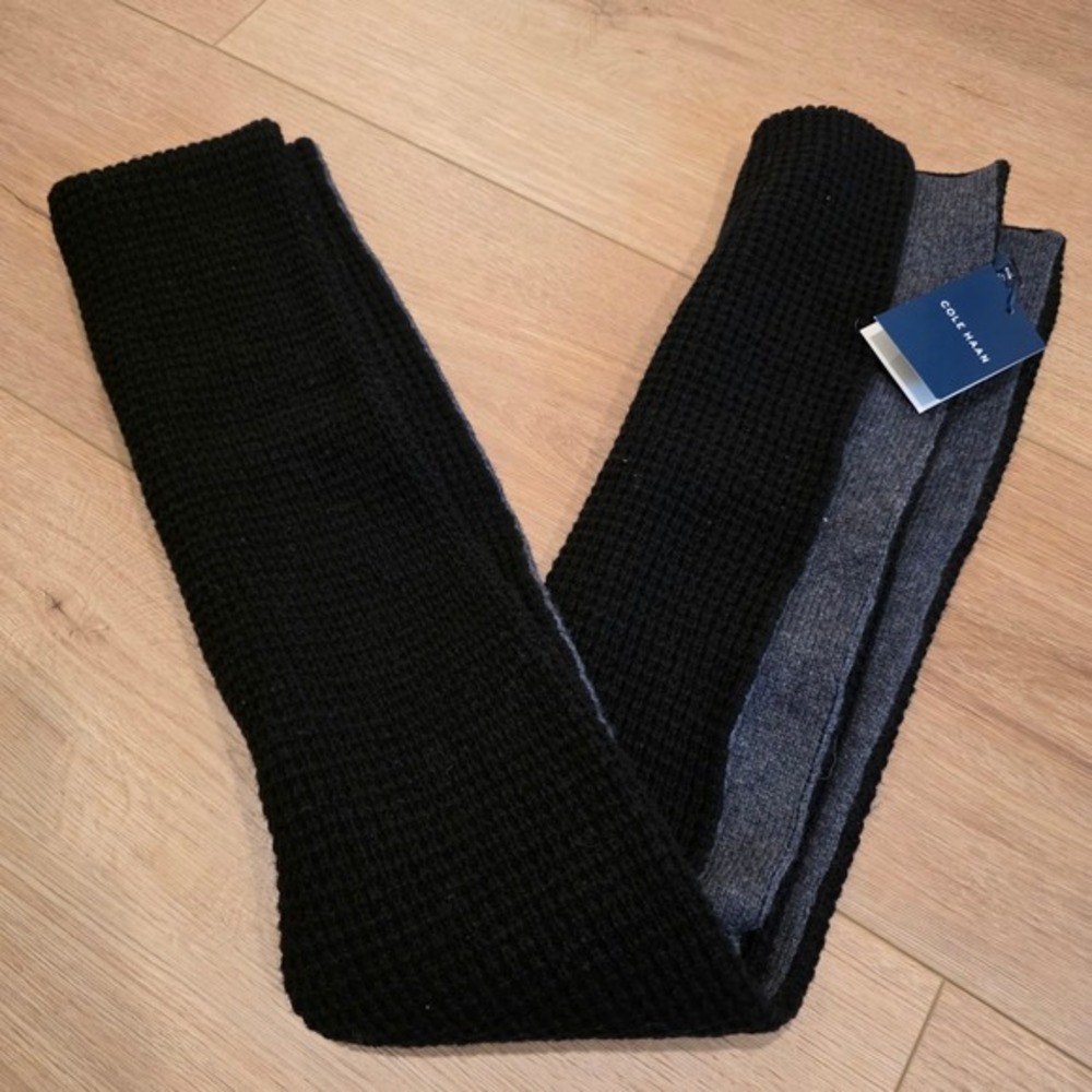 Cole Haan Grand Series Waffle Knit Scarf Black Grey Wool Blend F11773 NWT